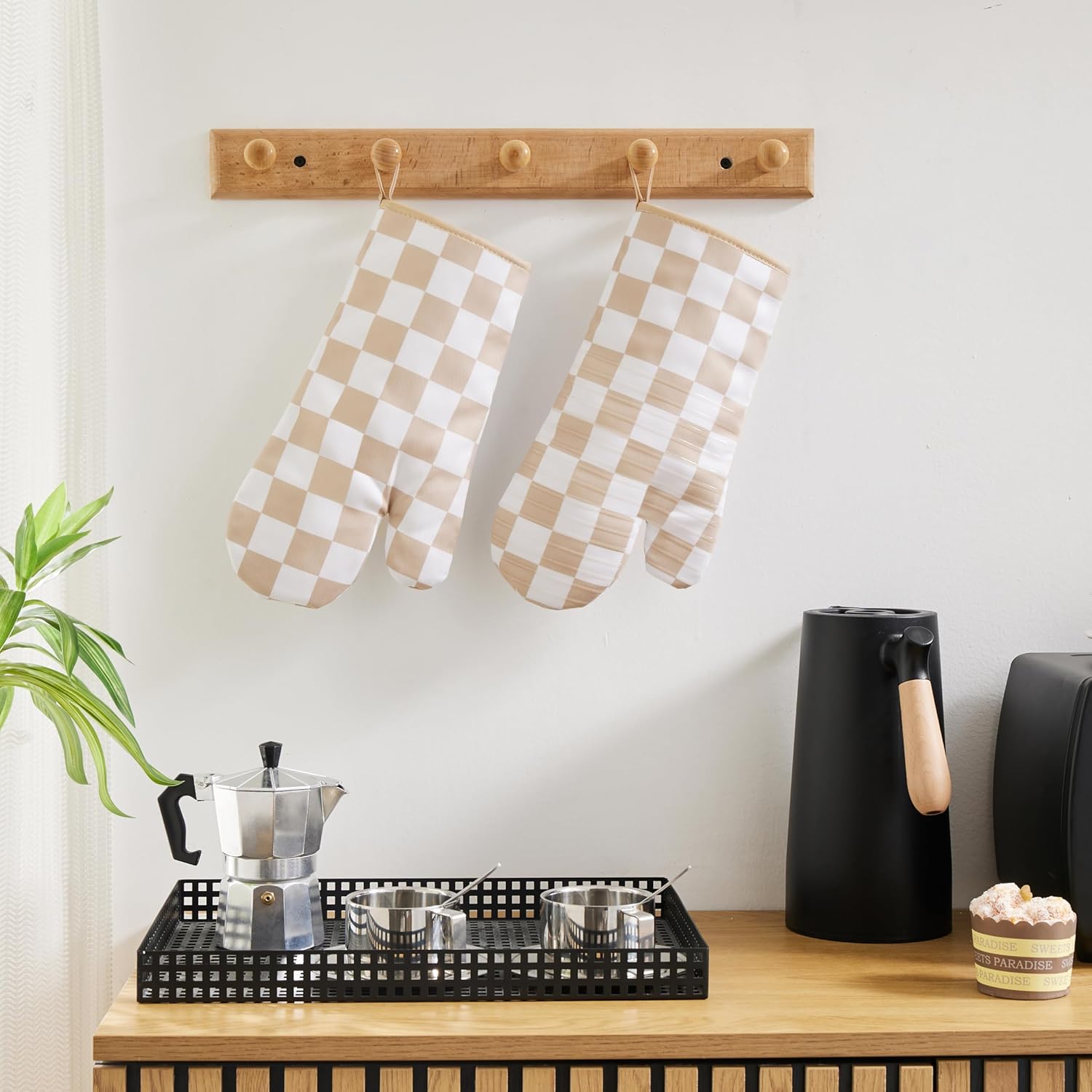 Beige Checkered Oven Mitts Heat Resistant, Vintage Retro Checkerboard Cute Oven Mitts, Non-Slip Silicone Kitchen Oven Gloves 1 Pair 7''x13''
